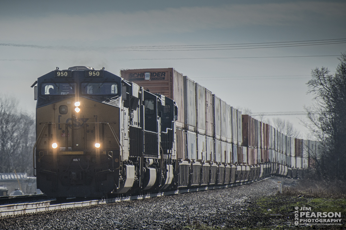 January 11, 2016 - Hot intermodal, CSX Q026, heads north through Trenton, Ky with a full load of containers on the Henderson Subdivision. - Tech Info: 1/4000 | f/5.6 | ISO 220 | Lens: Nikon 70-300 @ 280mm with a Nikon D800 shot and processed in RAW.