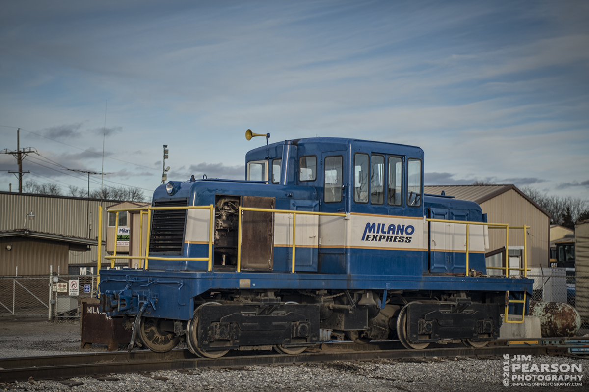 January 17, 2016 - During a overnight trip to St. Louis, MO, I found this small switcher at the Milano Scrap Metal and Recycling yard at Mount Vernon, Illinois. Don't know much more about it, how about you? - Tech Info: 1/1250 | f/2.8 | ISO 100 | Lens: Sigma 24-70 @ 62mm with a Nikon D800 shot and processed in RAW.