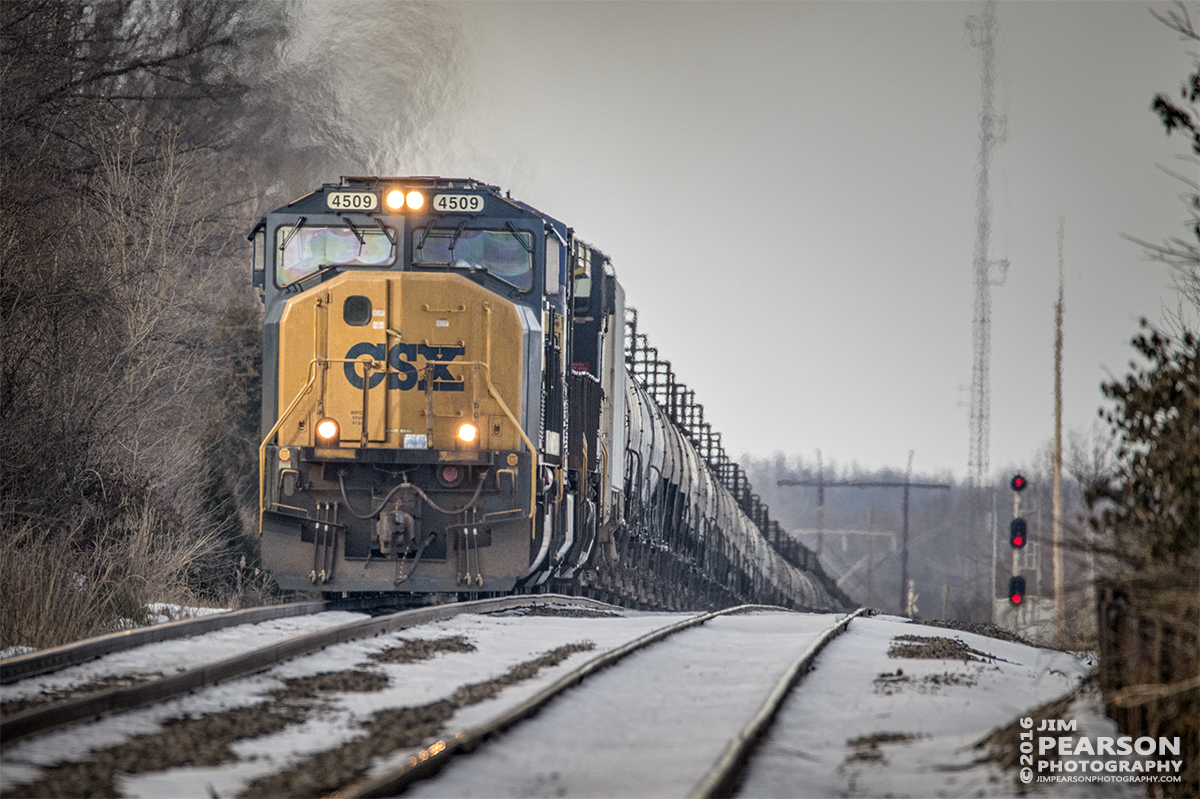 January 24, 2016 - CSX loaded tank train K457-22 crests the hill as it heads into downtown Robard, Ky on it's way south on the Henderson Subdivision. - Tech Info: 1/1250 | f/6.3 | ISO 900 | Lens: Sigma 150-600 @ 600mm with a Nikon D800 shot and processed in RAW.