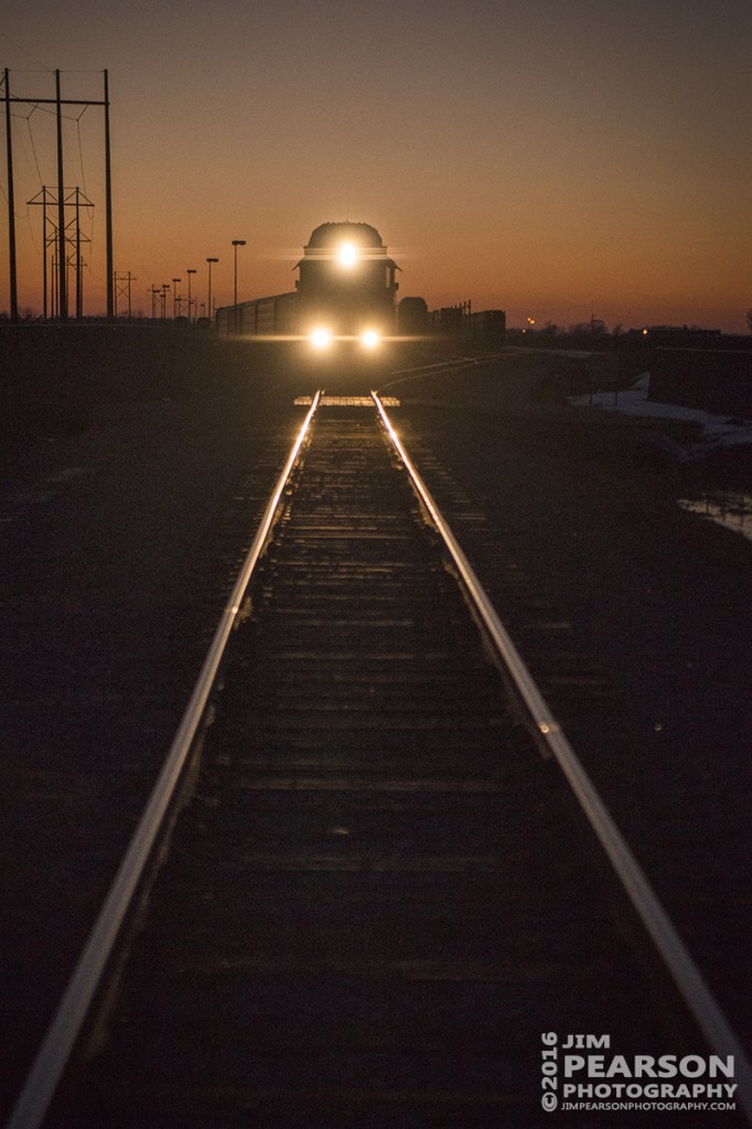 January 27, 2016 - Road & Rail Services locomotive CEFX 3034 works on building a autorack train at the Toyota Plant in Princeton, Indiana as the last light of the day fades in the west. - Tech Info: 1/2500 | f/2.8 | ISO 2000 | Lens: Sigma 24-70 @ 70mm with a Nikon D800 shot and processed in RAW.