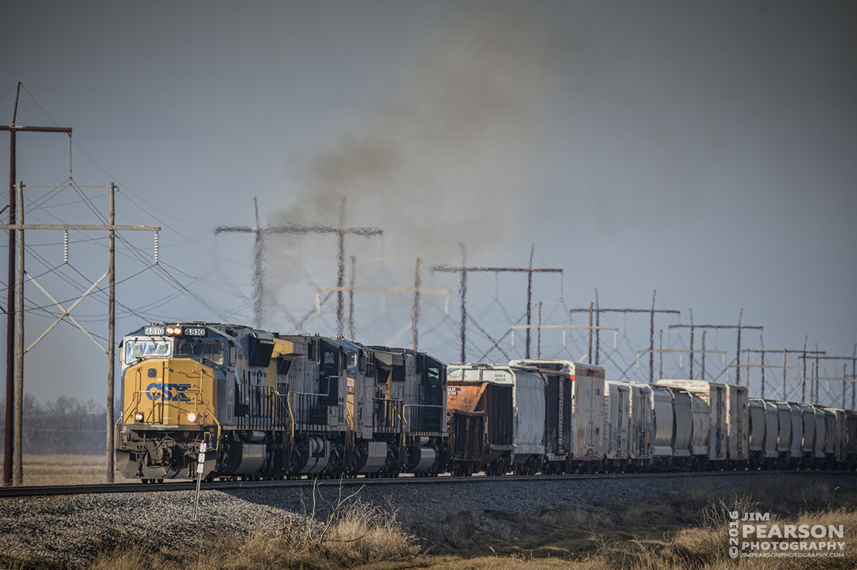 January 27, 2016 - CSX Q515 pulls away from the south end of Rankin siding, after meeting two northbounds, heading south on the Henderson Subdivision. - Tech Info: 1/1250 | f/6 | ISO 400 | Lens: Sigma 150-600 @ 370mm with a Nikon D800 shot and processed in RAW.