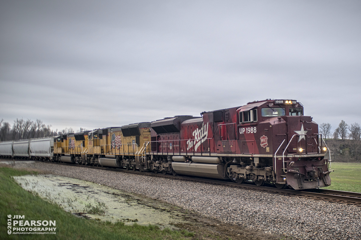 March 20, 2016 - CSX X804-19 approaches Sebree, Ky with Union Pacific's MKT Heritage Unit 1998, "The Katy" leading as it heads north on the Henderson Subdivision.  - Tech Info: 1/1600 | f/2.8 | ISO 320 | Lens: Sigma 24-70 @ 36mm on a Nikon D800 shot and processed in RAW.