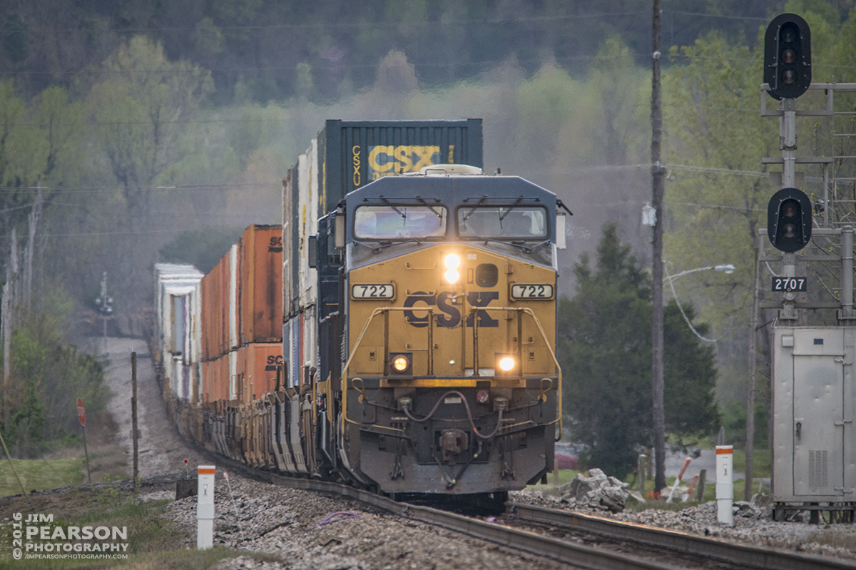 April 14, 2016 - A northbound CSX intermodal passes the signals at MP 270.7 in Earlington, Ky as it makes its way up the Henderson Subdivision. First shot taken using my new TC-1401 1.4x Teleconverter. I really think I'm going to like this both for trains and nature! - Tech Info: 1/1000 | f/9 | ISO 1100 | Lens: Sigma 150-600 with a 1.4 teleconverter @ 850mm on a Nikon D800 shot and processed in RAW.