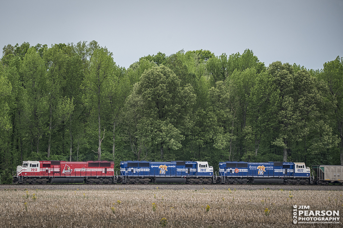 April 29, 2016 - Paducah & Louisville Railway LG2 (Louisville Gas & Electric coal train) travels through the countryside heading east on CSX's Morganfield Branch as CSX Z462-29, approaching Nebo, Ky, with engines, UofL 2013, UK 2012 and UK 4522 as power. - Tech Info: 1/1600 | f/5.3 | ISO 800 | Lens: Sigma 150-600 lens @ 220mm on a Nikon D800 shot and processed in RAW.