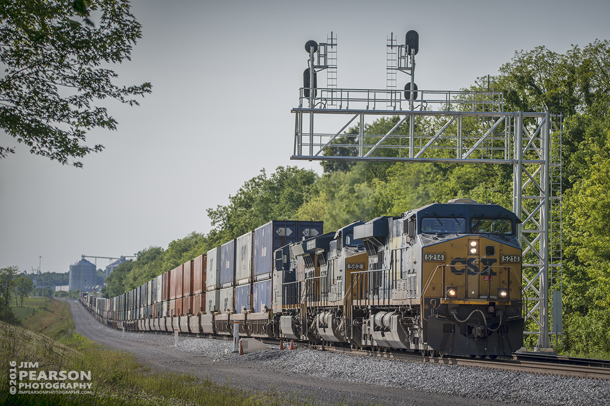 May 3, 2016 - CSX intermodal Q025-06 heads up the Casky yard lead track at the south end of Pembroke, Ky with a fresh crew as it continues its trip south on the CSX's Henderson Subdivision. - Tech Info: 1/640 | f/5.3 | ISO 100 | Lens: Sigma 150-600 @ 185mm on a Nikon D800 shot and processed in RAW.