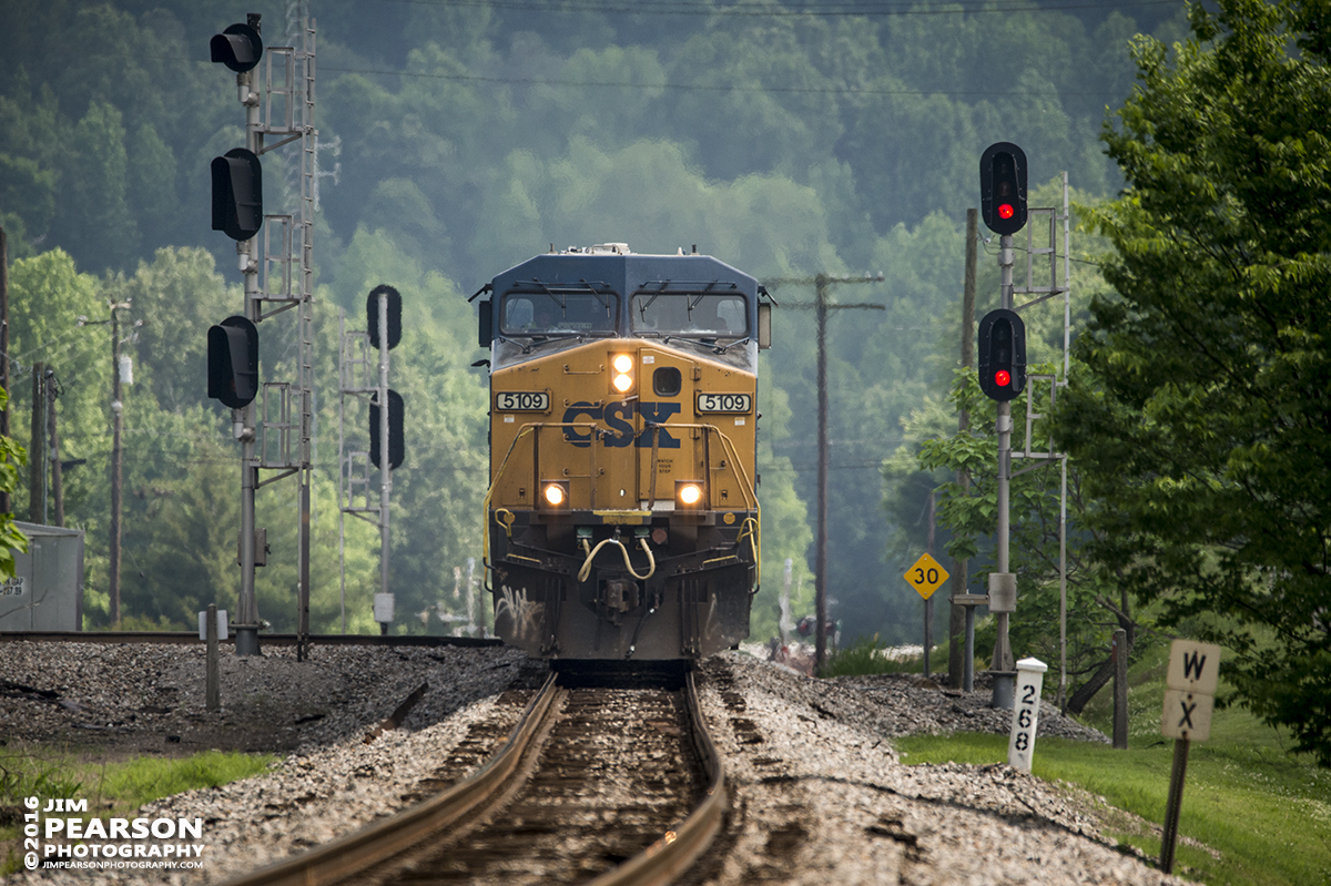 05.11.16 CSX W082 NB at Mortons Gap, Ky