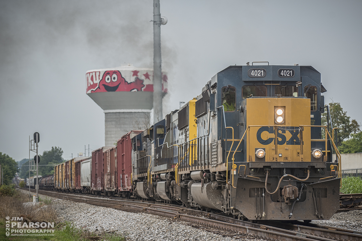 July 22, 2016  CSX Q534-22 (Nashville, TN - Louisville, KY) pulls from the siding at Western Kentucky University in Bowling Green, Ky as it heads north on the Mainline Subdivision. - Tech Info: 1/1250 | f/4.8 | ISO 112 | Lens: Nikon 70-300 @ 112mm with a Nikon D800 shot and processed in RAW.