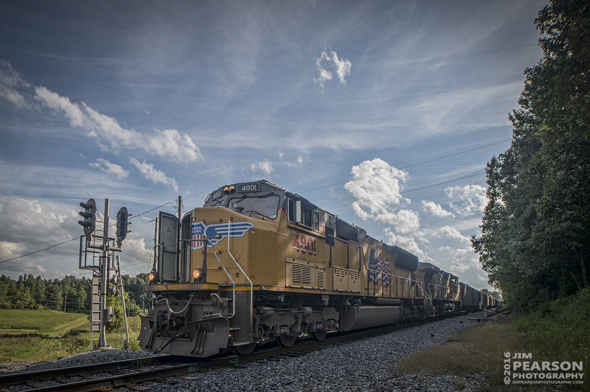 August 24, 2016 - Union Pacific's 4801 heads up a empty coke train as it moves north on the Paducah and Louisville Railway at Richland, Ky on a hot summer afternoon and apparently their air conditioner wasn't working very well.