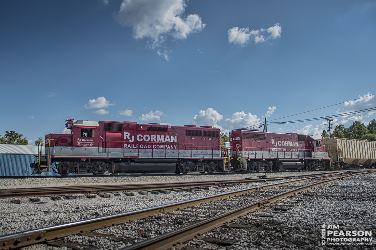 September 7, 2016 - RJ Corman Railroad 3863 and 3813 arrive on the Memphis Line at Guthrie, Ky with a load of freight for interchange with CSX.