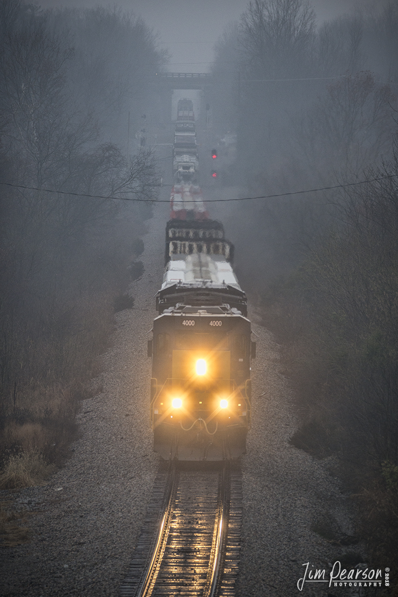 December 20, 2018 - CSXT 4000 (SD40-3) heads up Q500-20 as it rolls northbound through the diamond at Trident in Madisonville, Ky on the Henderson Subdivision and on rainy, foggy afternoon. - #jimstrainphotos #kentuckyrailroads #trains #nikond800 #railroad #railroads #train #railways #railway #csx #csxrailroad