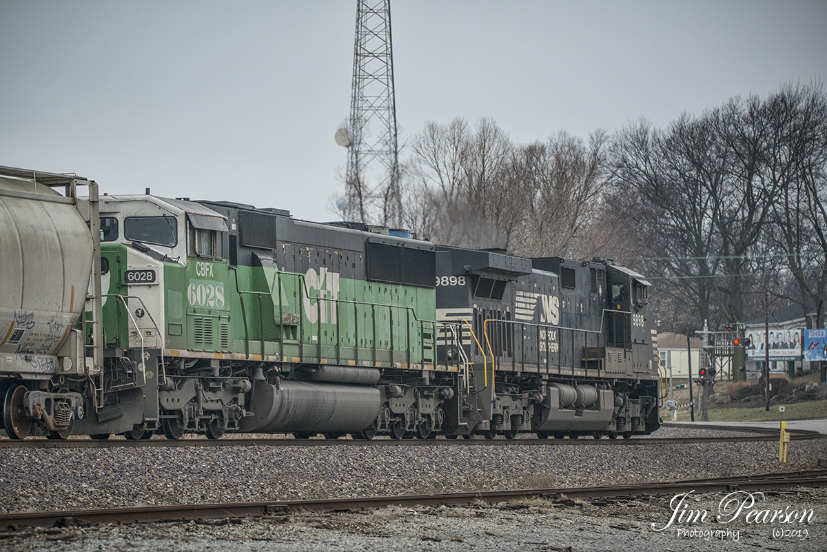 January 1, 2019 - Norfolk Southern 9898 leads 375 through Mt. Carmel, Illinois with CBFX 6028, One of the three former BN SD60M's trailing, as they head west on the  NS Southern-West District. - #jimstrainphotos #indianarailroads #trains #nikond800 #railroad #railroads #train #railways #railway #ns #norfolksouthern #nsrailroad