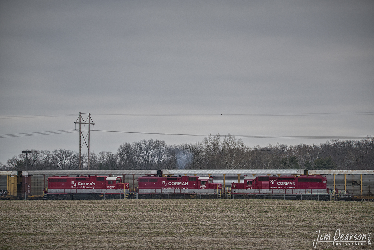 January 29, 2018 - With Toyota shut down for the holiday's this is about the best shot I could catch of RJ Corman's 7697, 7908 and 3438 at Princeton, Indiana. RJC has taken over the rail operations at the automotive plant from Road And Rail Services. - #jimstrainphotos #indianarailroads #trains #nikond800 #railroad #railroads #train #railways #railway #rjcorman #rjcormanrailroad