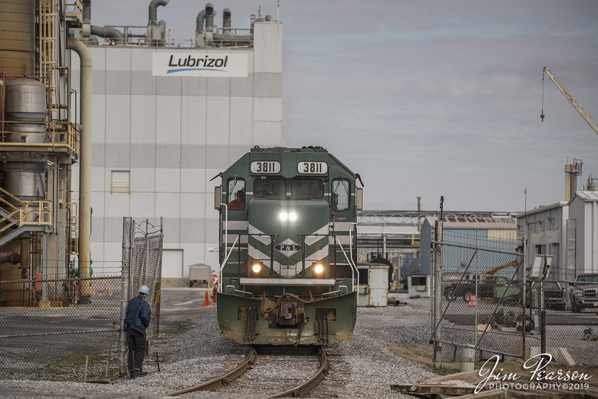 February 2, 2019 - Paducah and Louisville Railway 3811 heads up a local as it finishes a dropoff and pickup at the Lubrizol plant in Calvert City, Ky. - #jimstrainphotos #kentuckyrailroads #trains #nikond800 #railroad #railroads #train #railways #railway #pal #palrailway #paducahandlouisvillerailway
