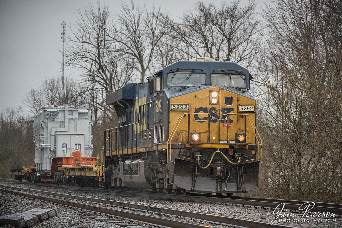 February 7, 2019 - CSX W989 heads through a light rain, with a transformer on a 12 axle depressed flat, at Hanson, KY as it makes it's way north on the Henderson Subdivision. - #jimstrainphotos #kentuckyrailroads #trains #nikond800 #railroad #railroads #train #railways #railway #csx #csxrailroad