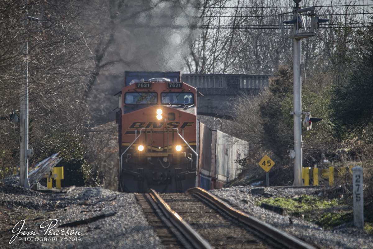February 8, 2019 - BNSF 7621 leads CSX Q028-07 as it heads under the highway 70 overpass at MP 275 on the Henderson Subdivision as it moves north at Madisonville, Ky. - #jimstrainphotos #kentuckyrailroads #trains #nikond800 #railroad #railroads #train #railways #railway #csx #csxrailroad