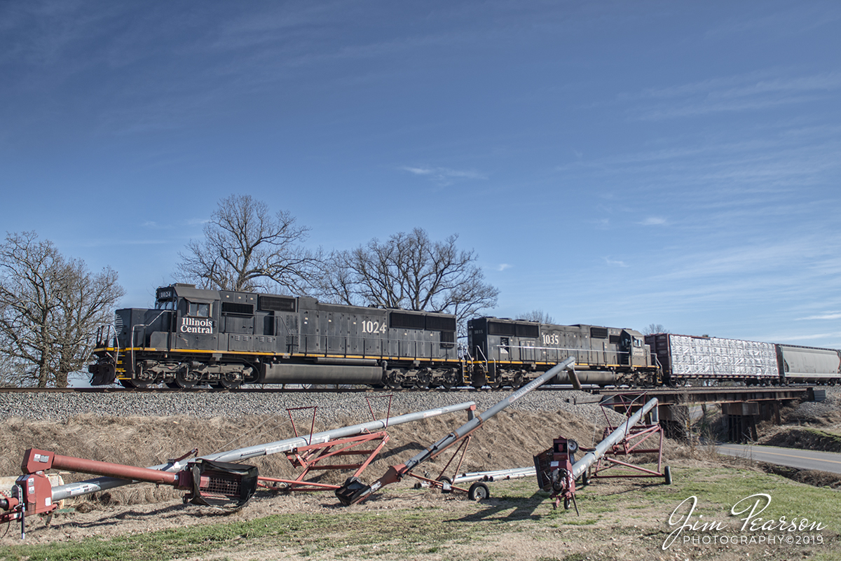 February 13, 2019 - Illinois Central 1024 and 1035 lead a CN local freight over highway 307 as it heads north out of Fulton, Ky on CN's Bluford Subdivision. The Illinois Central is one of many railroads over the years that has been absorbed by Canadian National Railways over the years and these two are among the few that still remain in Illinois Central Paint. - #jimstrainphotos #kentuckyrailroads #trains #nikond800 #railroad #railroads #train #railways #railway #cn #canadiannationalrailway #illinoiscentralrailway