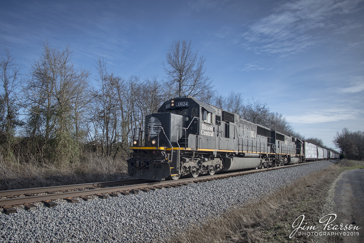 February 13, 2019 - Illinois Central 1024 and 1035 lead CN local freight L51371-13 north at Fancy Farm, Ky, on CN's Bluford Subdivision. The Illinois Central is one of many railroads over the years that has been absorbed by Canadian National Railways over the years and these two are among the few that still remain in Illinois Central Paint. - #jimstrainphotos #kentuckyrailroads #trains #nikond800 #railroad #railroads #train #railways #railway #cn #canadiannationalrailway #illinoiscentralrailway