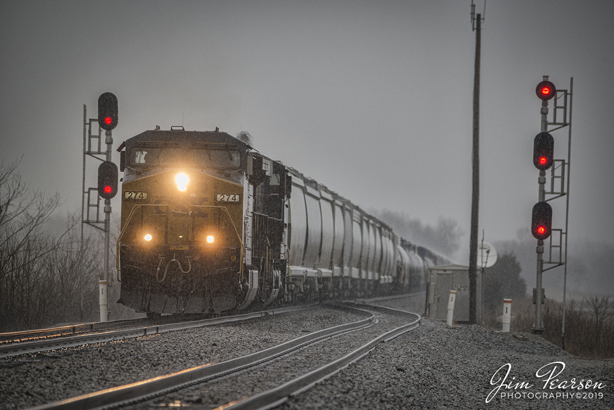 February 23, 2019 - CSX grain train G235-22 heads through the north end of Slaughters, through the falling rain, as it makes its way south on the Henderson Subdivision at Slaughters, Kentucky. - #jimstrainphotos #kentuckyrailroads #trains #nikond800 #railroad #railroads #train #railways #railway #csx #csxrailroad