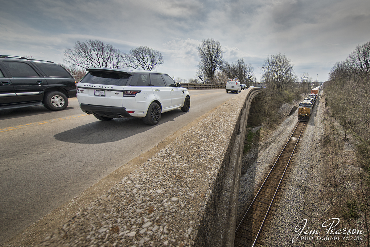 March 20, 2019 - Another shot CSX Q028-19 shot with my new 11mm f/4 Irix lens as it passed under the North Main Street overpass at Madisonville, Ky on its way north along the Henderson Subdivision. - #jimstrainphotos #kentuckyrailroads #trains #nikond800 #railroad #railroads #train #railways #railway #csx #csxrailroad