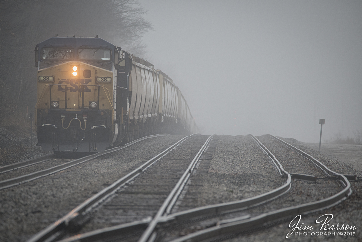 March 9, 2019 - CSXT 38 heads up a northbound grain train as it waits for a signal at north Pembroke in the early morning fog at Hopkinsville, Ky on the Henderson Subdivision. - #jimstrainphotos #kentuckyrailroads #trains #nikond800 #railroad #railroads #train #railways #railway #csx #csxrailroad