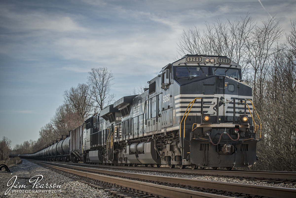 March 27, 2019 CSX Ethanol Tank train K721, led by Norfolk Southern 9260 with 8106 trailing, passes the siding at the north end of Slaughters and it heads north on CSX's Henderson Subdivision at Slaughters, Ky. - #jimstrainphotos #kentuckyrailroads #trains #nikond800 #railroad #railroads #train #railways #railway #csx #csxrailroad #nsrailway