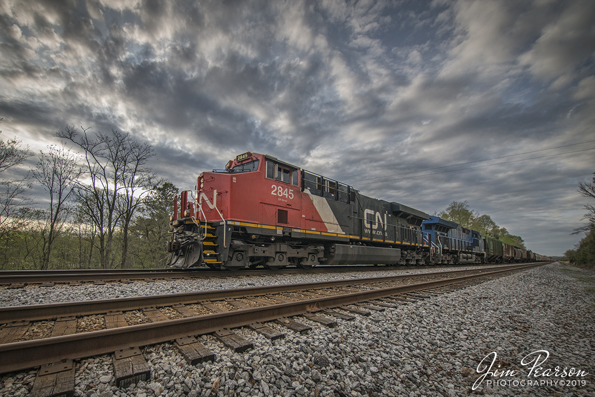 WEB-04.17.19 CSX Q501 with CN 2845 SB at South Slaughters, Ky