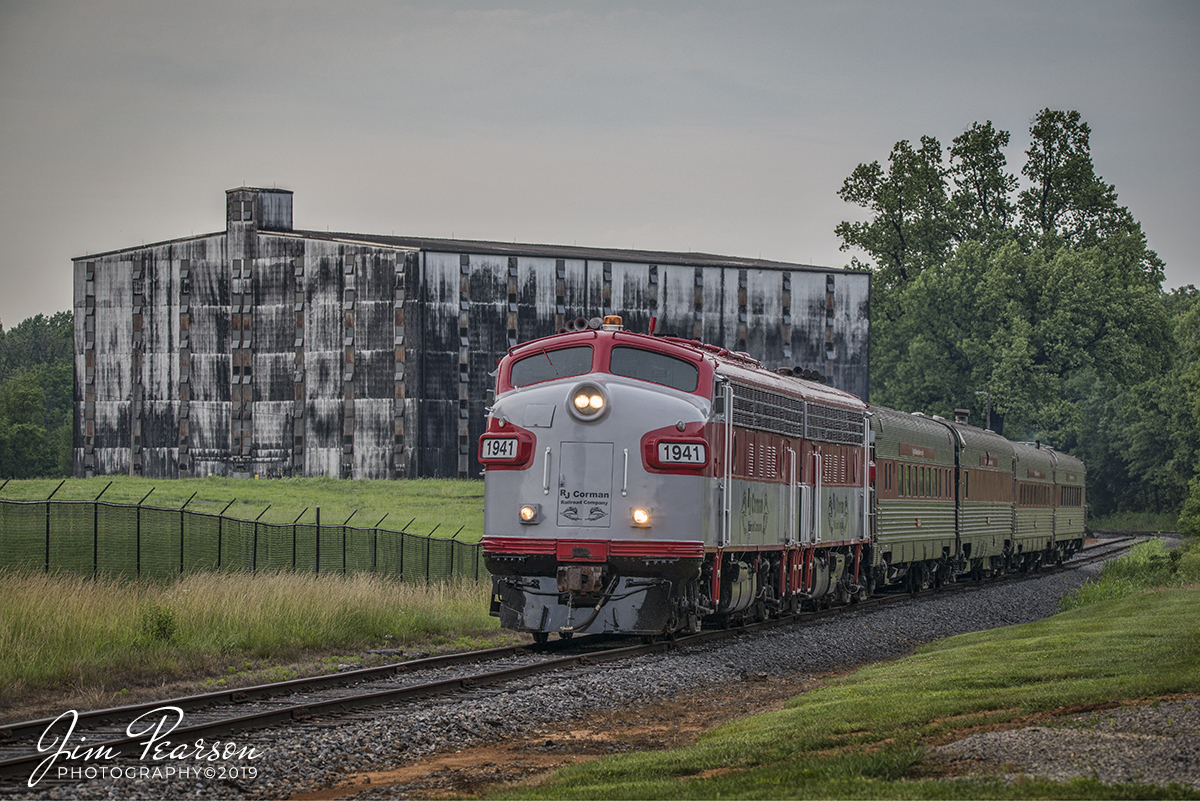 WEB-06.15.19 Trains passing Rickhouses 1 at Bardstown, Ky