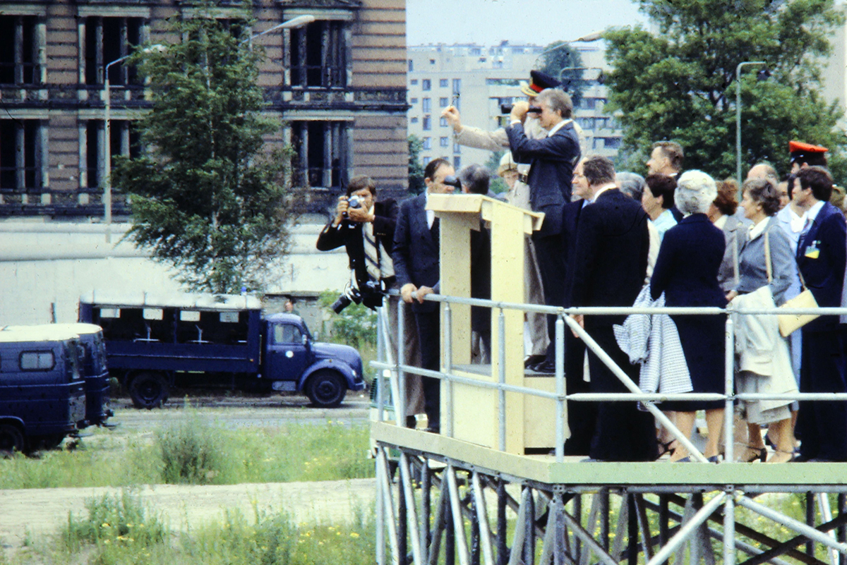 Blast From The Past - July 15, 1978 - President Jimmy Carter uses binoculars to look across the Berlin Wall during his visit to West Berlin, Germany. I can still recall the excitement of the day as I stood there next to the wall separating the East from the West.

I think this was among my first photo assignments after graduating from the Military Photojournalism Program at S.I. Newhouse School of Public Communication at Syracuse University in New York. My first duty station out of school was at Detachment 3, 1361st Audiovisual Squadron (eventually became Combat Camera) at Rhein Main Air Base, Frankfurt, West Germany. 

Probably on of my best assignments in the Air Force as our area of coverage was all of Europe, Northern Africa and the Middle East. I traveled a lot during my three year stint there and I love to travel!!