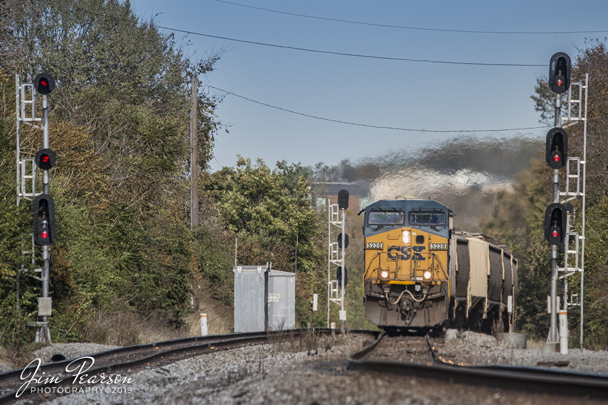 November 4, 2019 - CSX loaded grain train G212 comes off the Nashville Terminal Subdivision onto the N&NA North Subdivision at CP Brentwood as it head south from Brentwood, Tennessee. The trackage to the left is the Nashville Subdivision. A big shoutout to fellow railfan Chandler Richardson for pointing me to this spot!!