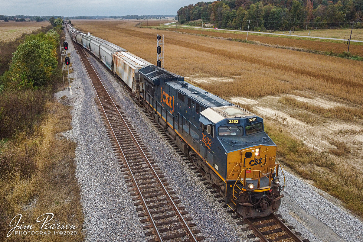 Southbound takes siding at Slaughters, Ky

A Southbound CSX Q501 takes the siding at the north end of Slaughters, Kentucky as it prepares to meet a northbound on the Henderson Subdivision on October 12, 2020.

Tech Info: DJI Mavic Mini Drone, JPG, 4.5mm (24mm equivalent lens) f/2.8, 1/400, ISO 200.