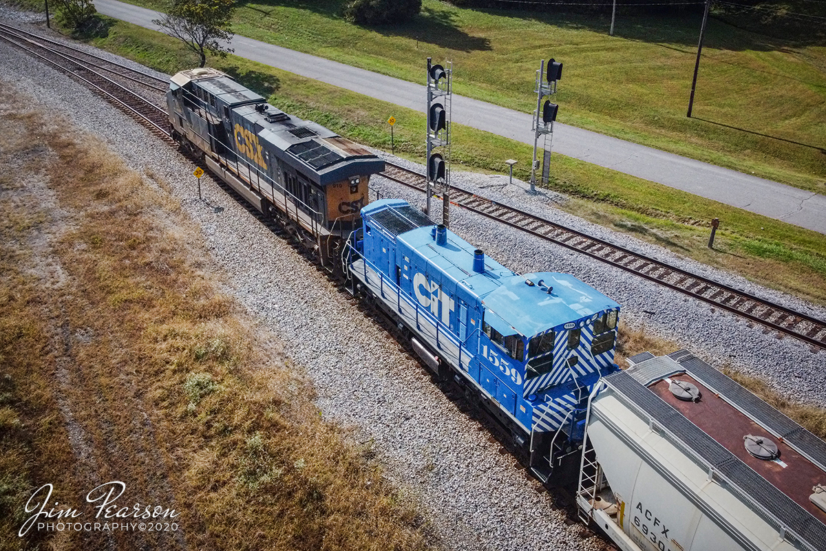 CIT 1559 Switcher Move

CSXT 919 leads Q503 south on the Henderson Subdivision with CIT Switcher 5559 trailing as it pulls off the Earlington Cuttoff onto the main at Mortons Junction in Mortons Gap, Ky on October 16, 2020. A big shoutout to Frank Knight for the heads up on this one!!

#trainphotography #railroadphotography #trains #railways #dronephotography

Tech Info: DJI Mavic Mini Drone, JPG, 4.5mm (24mm equivalent lens) f/2.8, 1/2500, ISO 100.