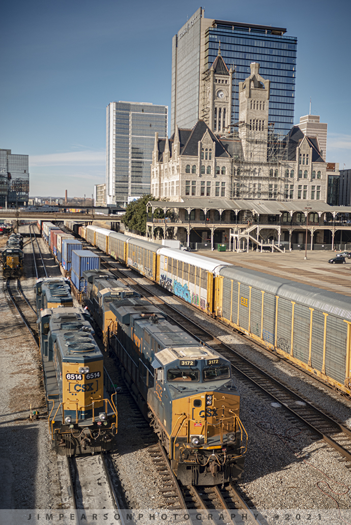 Southbound Intermodal at Nashville, Tennessee

CSX Q025-20 approaches Kayne Avenue, as it passes the old L&N Depot in downtown Nashville, Tennessee, on its way south on the Nashville Terminal Subdivision on January 20th, 2021.

Tech Info: Nikon D800, RAW, Sigma 24-70 @70mm f/4, 1/1250, ISO 400.