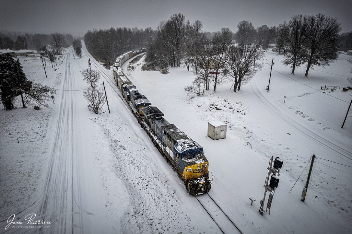 CSX local J732 comes off the Earlington Cutoff at Mortons Junction, through the heavy snow that fell on the region on January 6th, 2022, as it heads south on the Henderson Subdivision back to Casky Yard in Hopkinsville, KY, with CSXT 100 leading the way.

Tech Info: Nikon D800, RAW, Sigma 150-600 @ 150mm, f/5, 1/2000, ISO 110.

#trainphotography #railroadphotography #trains #railways #jimpearsonphotography #trainphotographer #railroadphotographer