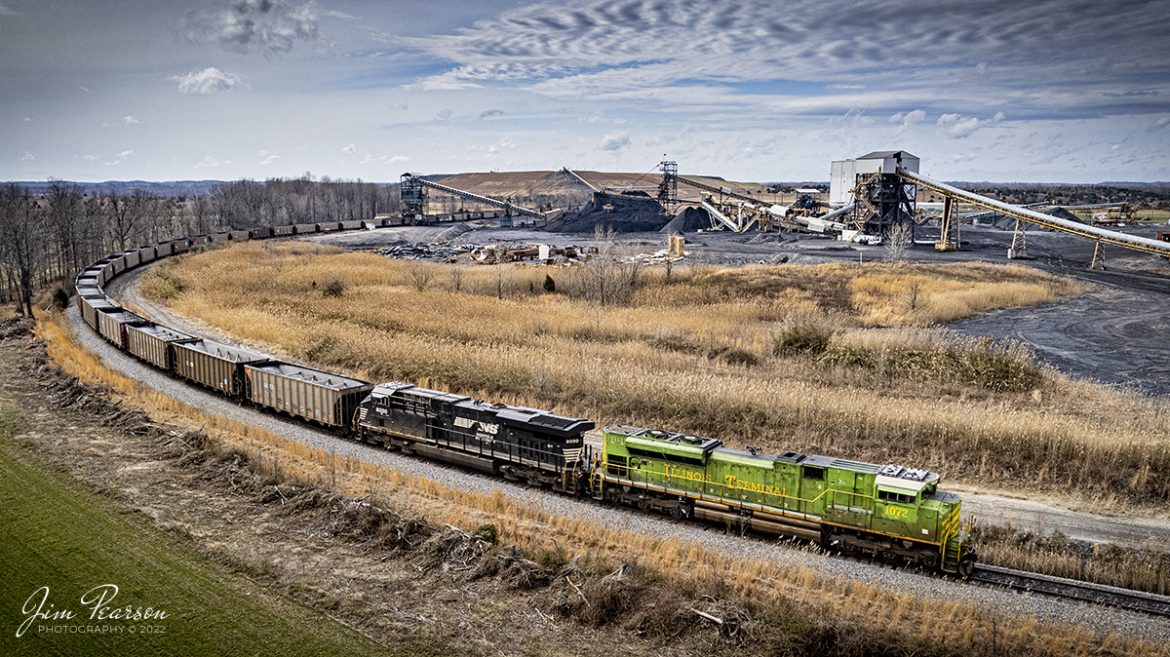 Norfolk Southern Heritage Unit 1072, Illinois Terminal, and NS 8090 bring up the rear of a coal train as they at the Warrior Coal Mine loop, outside Madisonville, Kentucky on March 18th, 2022. 

Tech Info: DJI Mavic Air 2S Drone, RAW, 22mm, f/2.8, 1/2500, ISO 100.

#trainphotography #railroadphotography #trains #railways #dronephotography #trainphotographer #railroadphotographer #jimpearsonphotography