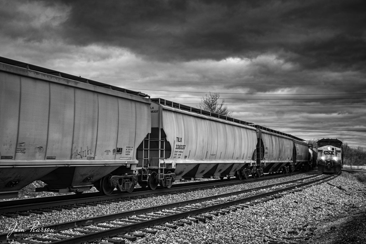 This weeks Saturday Infrared photo is of CSX L391 as it waits in the siding at Latham as M648 passes it under stormy skies over the CSX Henderson Subdivision on February 9th, 2023. 

Tech Info: Fuji XT-1, RAW, Converted to 720nm B&W IR, Nikon 10-24 @ 24mm, f/4.5, 1/125, ISO 400.

#trainphotography #railroadphotography #trains #railways #jimpearsonphotography #infraredtrainphotography #infraredphotography #trainphotographer #railroadphotographer