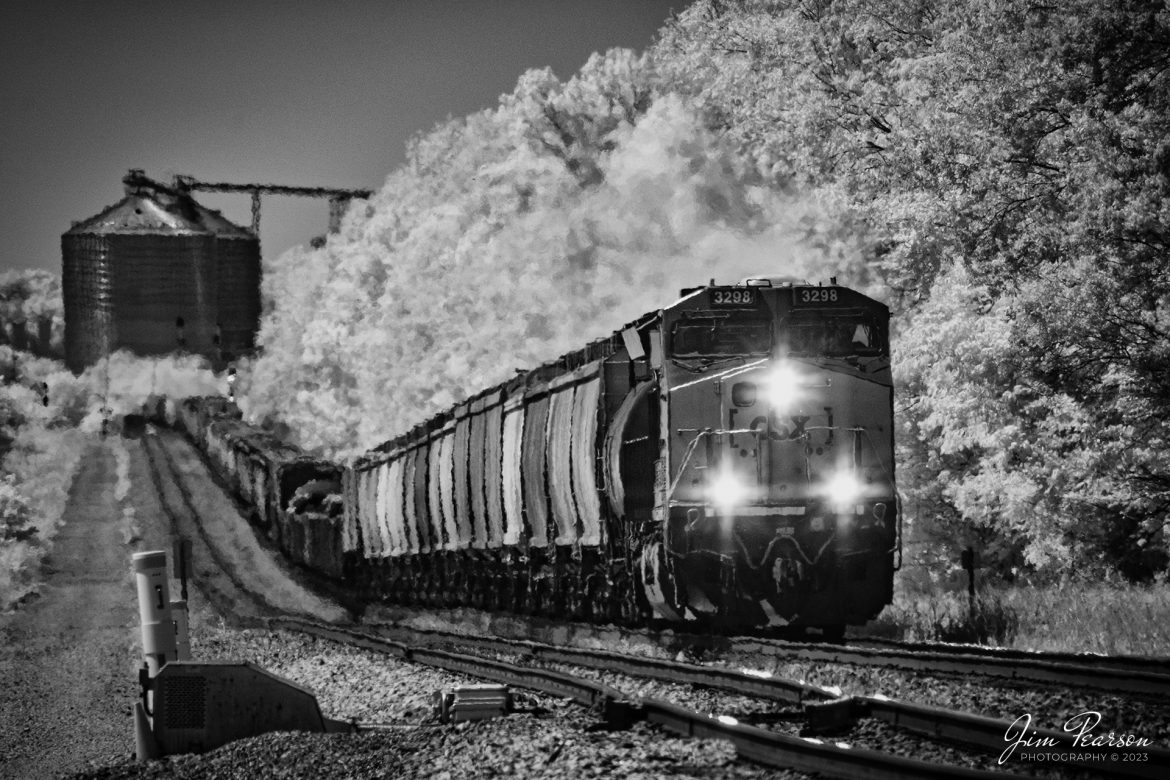 In this week’s Saturday Infrared view, we catch CSX M513 as it heads south out of Casky at Hopkinsville, Kentucky on the Henderson Subdivision, on August 19th, 2023.

Tech Info: Fuji XT-1, RAW, Converted to 720nm B&W IR, Nikon 70-300 @ 300mm, f/8, 1/400, ISO 400.

#trainphotography #railroadphotography #trains #railways #dronephotography #trainphotographer #railroadphotographer #jimpearsonphotography #CSXrailway #infrared #infraredtrainphotography