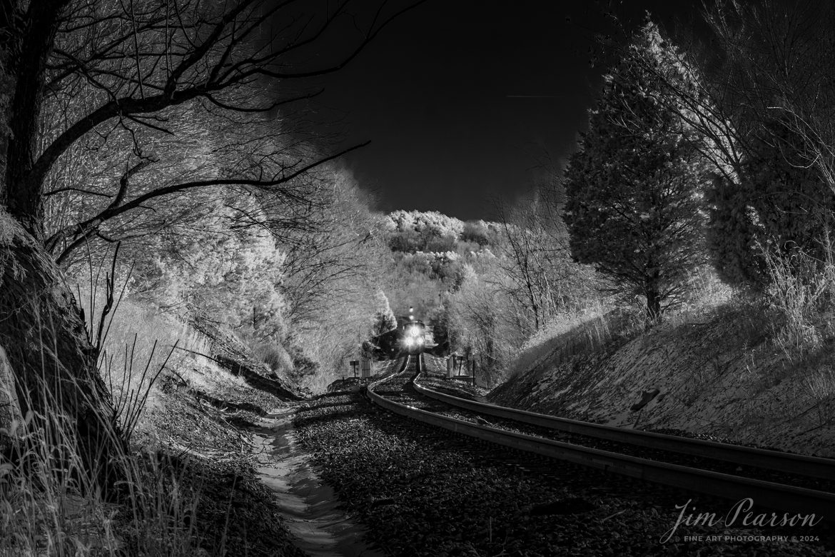 In this week’s Saturday Infrared Photo, we catch CSX intermodal I128 just after cresting the hill at Mortons Junction as it heads north on January 17th, 2024, on the Henderson Subdivision.

Tech Info: Fuji XT-1, RAW, Converted to 720nm B&W IR, Nikon 70-300 @ 75mm, f/5.6, 1/320, ISO 400.

#trainphotography #railroadphotography #trains #railways #jimpearsonphotography #infraredtrainphotography #infraredphotography #trainphotographer #railroadphotographer #csxrailroad #infraredphotography #trending