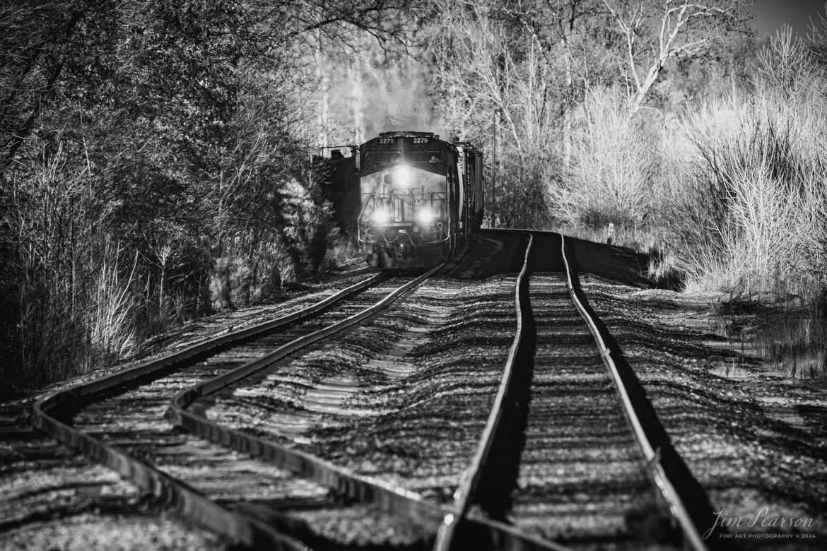 In this week’s Saturday Infrared Photo, we catch CSST 3279 leading M513 south as it sits at Romney waiting to meet CSX I128 at Nortonville, Ky, on January 17th, 2024, on the Henderson Subdivision.

Tech Info: Fuji XT-1, RAW, Converted to 720nm B&W IR, Sigma 150-600 @ 440mm, f/6.3, 1/240, ISO 400.

#trainphotography #railroadphotography #trains #railways #jimpearsonphotography #infraredtrainphotography #infraredphotography #trainphotographer #railroadphotographer #csxrailroad #infraredphotography #trending