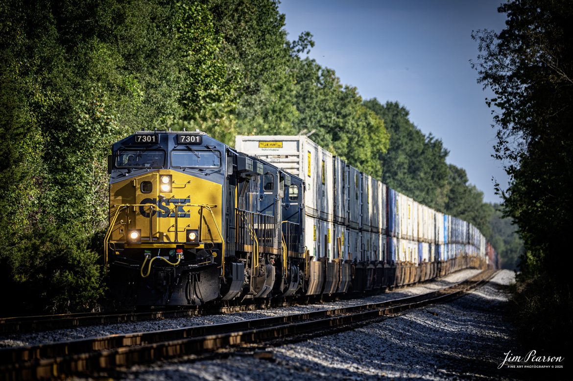 CSXT 7301 leads northbound CSX I128 from at the north end of Cedar Hill, TN, on the CSX Henderson Subdivision on October 3rd, 2025.

Tech Info: Nikon Z6ii, RAW, Sigma 150-600 @ 420mm, f/6.3, 1/800, ISO 400

#railroad #railroads #train, #trains #railway #railway #railtransport #railroadengines #picturesoftrains #picturesofrailways #besttrainphotograph #bestphoto #photographyoftrains #bestsoldpicture #JimPearsonPhotography