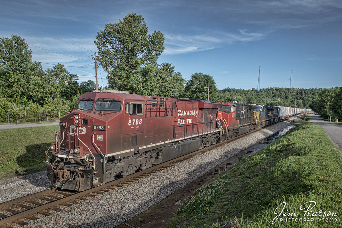 WEB-05.20.19 CSX W990-12 NB at Mortons Gap, Ky