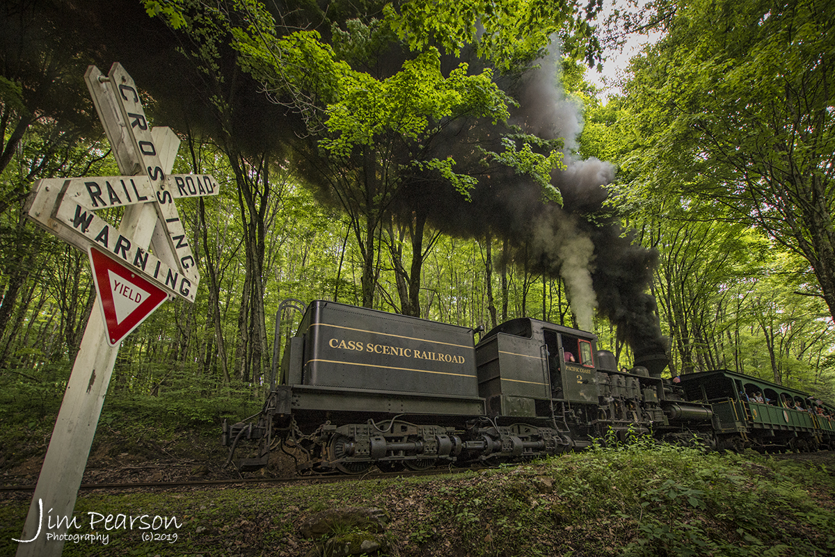 WEB-05.24.19 Cass Shay #2 pushes uphill, Cass, WV