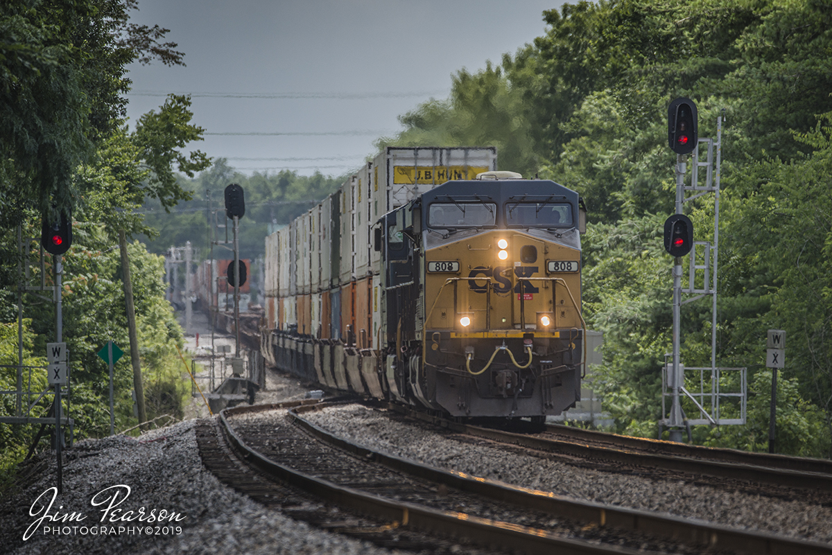 WEB-07.06.19 CSX Q028-06 NB at South Latham, Hopkinsville, Ky