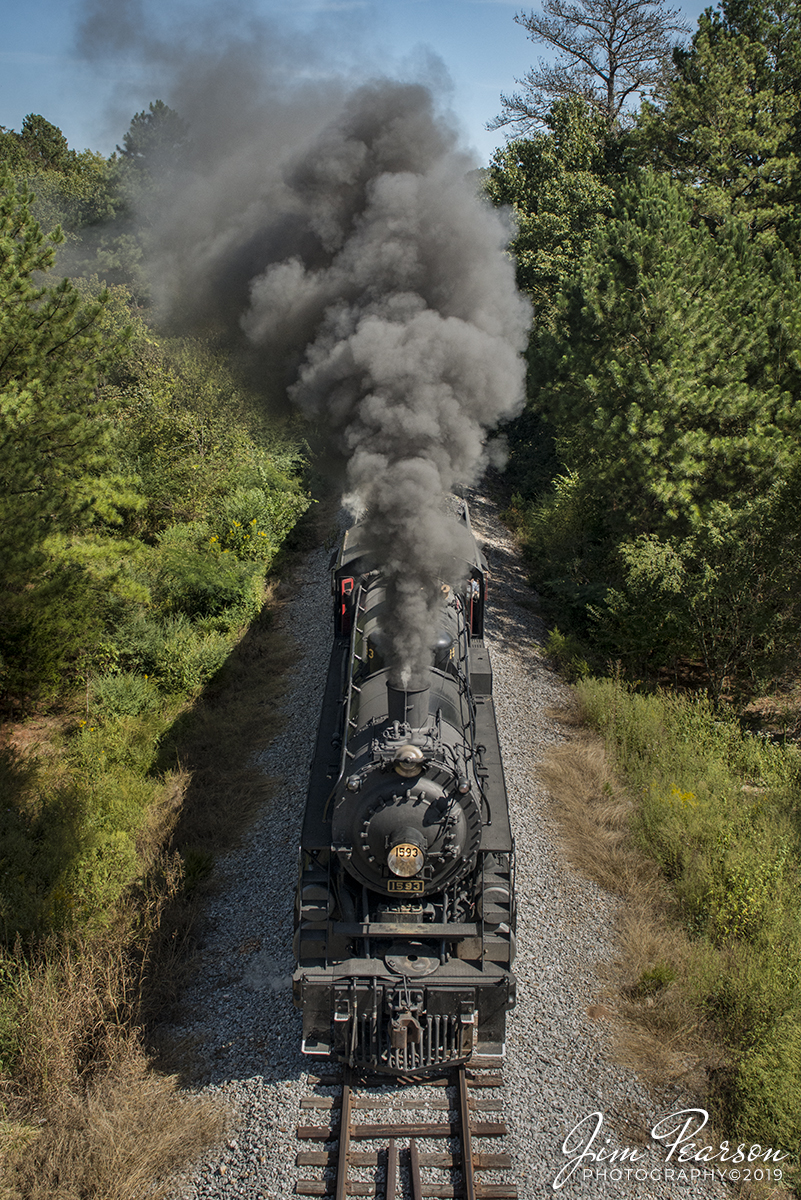 WEB-09.21.19 L&N 1593 from overpass, Chickamumga, GA