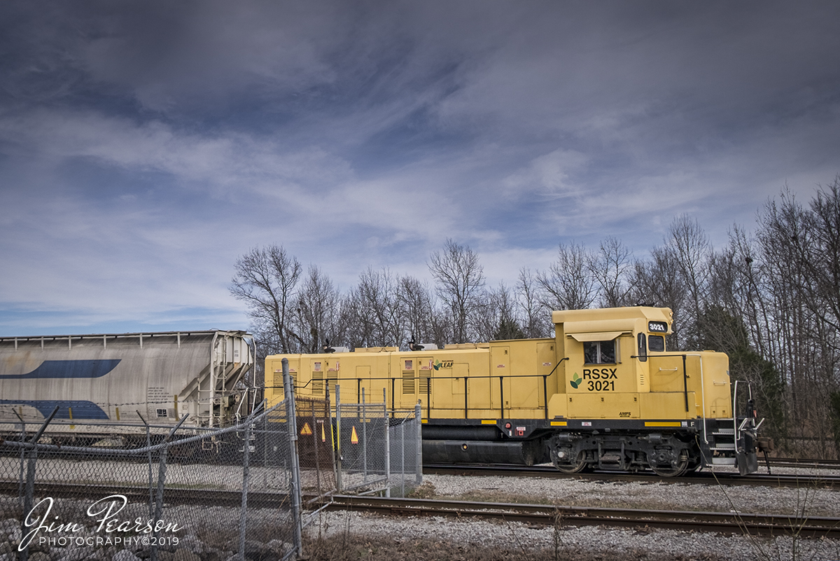 January 1, 2020 - RSSX 3021 backs a couple cars into a track at the Kellogg plant in Jackson, Tennessee as it does it's work on New Years Day. The unit is leased from Rail Switching Service by the Kellogg Company and from what I can find online is it's a GP30 that was rebuilt into a LEAF unit and was originally built as DRGW 3021 in February 1963.

According to Wikipedia: The Railserve Leaf is a genset locomotive built by Railserve. It is constructed in both single- and dual-engine variants, and is primarily used in low-speed and high tractive effort switching and shortline applications.

The Leaf was introduced in the single-engine model in 2010, of which 32 had been built by the end of 2012. The dual-engine version of the locomotive, powered by two 600-horsepower Cummins QSX15 engines, was introduced in 2012. In 2016, the locomotive was updated to meet EPA Tier 4 emissions standards and the first Tier 4compliant Leaf entered service in mid-2017.