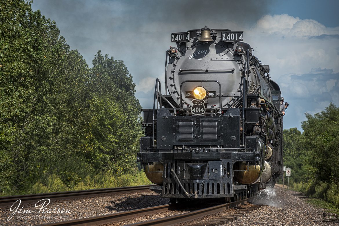 The conductor and others on the Union Pacific Big Boy 4014 crew keeps an eye on the tracks ahead as they round the curve after crossing the Kaskaskia River bridge on the UP Chester Subdivision at Brewerville, Illinois, as they make the way to St. Louis, MO, the last stop on this leg of their journey.


Tech Info: Nikon D800, RAW, Sigma 150-600mm @ 165mm, f/5, 1/1600, ISO 200, August 28, 2021.


#trainphotography #railroadphotography #trains #railways #jimpearsonphotography