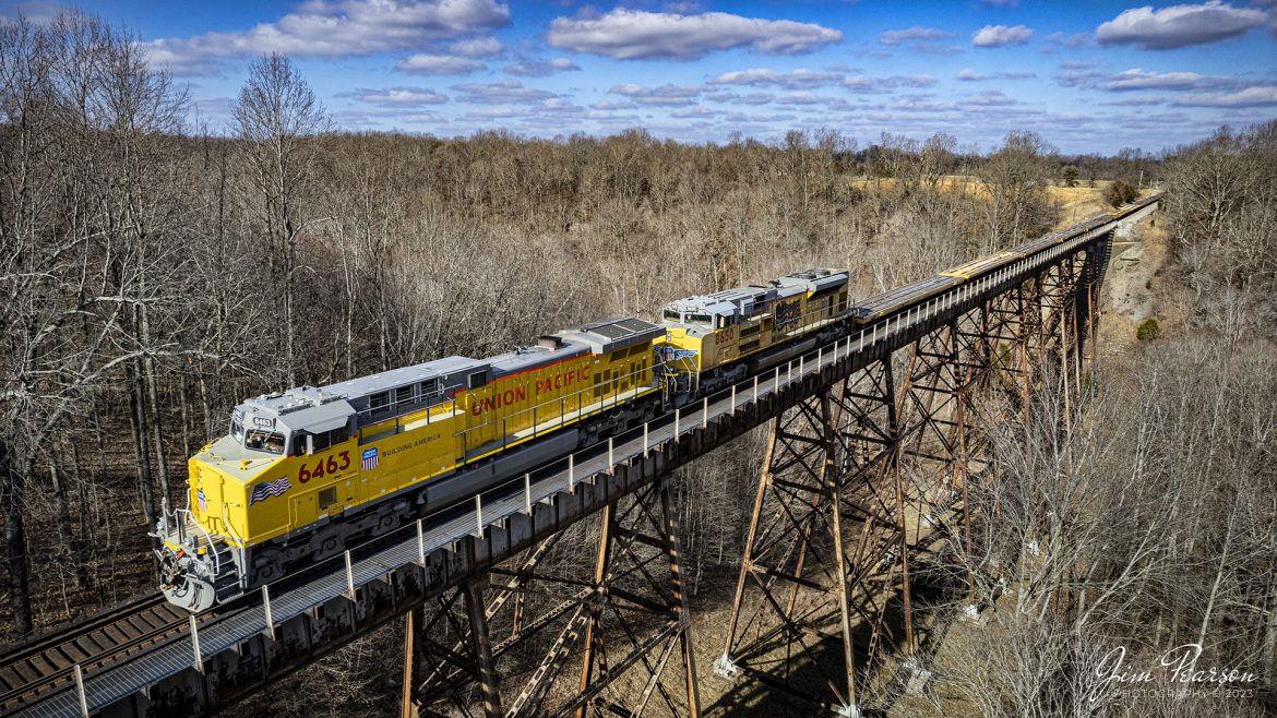 CSX M513, takes the siding, at the north end of Slaughters, Ky for a meet as it heads south on the Henderson Subdivision on January 4th, 2023.

Tech Info: DJI Mavic Air 2S Drone, 22mm, f/2.8, 1/2500, ISO 150.

#trainphotography #railroadphotography #trains #railways #dronephotography #trainphotographer #railroadphotographer #jimpearsonphotography #csxhendersonsubdivision #trainsfromtheair #kentuckytrains
