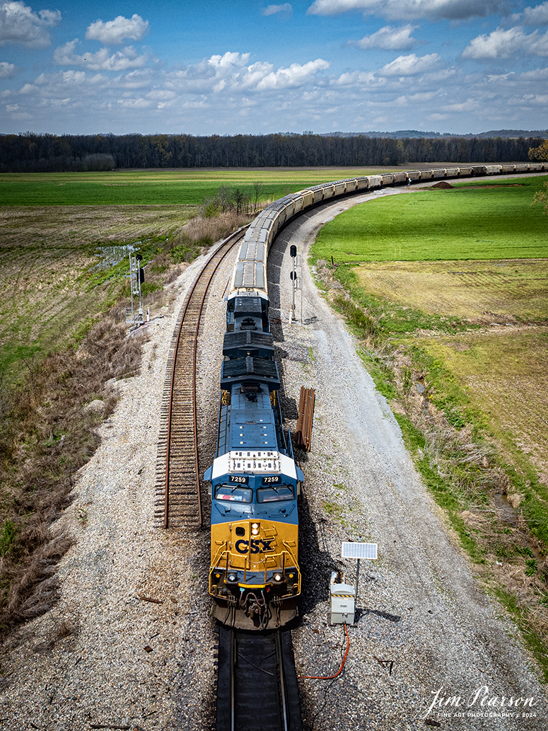 CSXT 7259 leads loaded grain train G351 as they pass the deactivated siding at Breton, Ky, as the head south on April 8th, 2024, on the CSX Henderson Subdivision.

Tech Info: DJI Mavic 3 Classic Drone, RAW, 22mm, f/2.8, 1/1600, ISO 100.