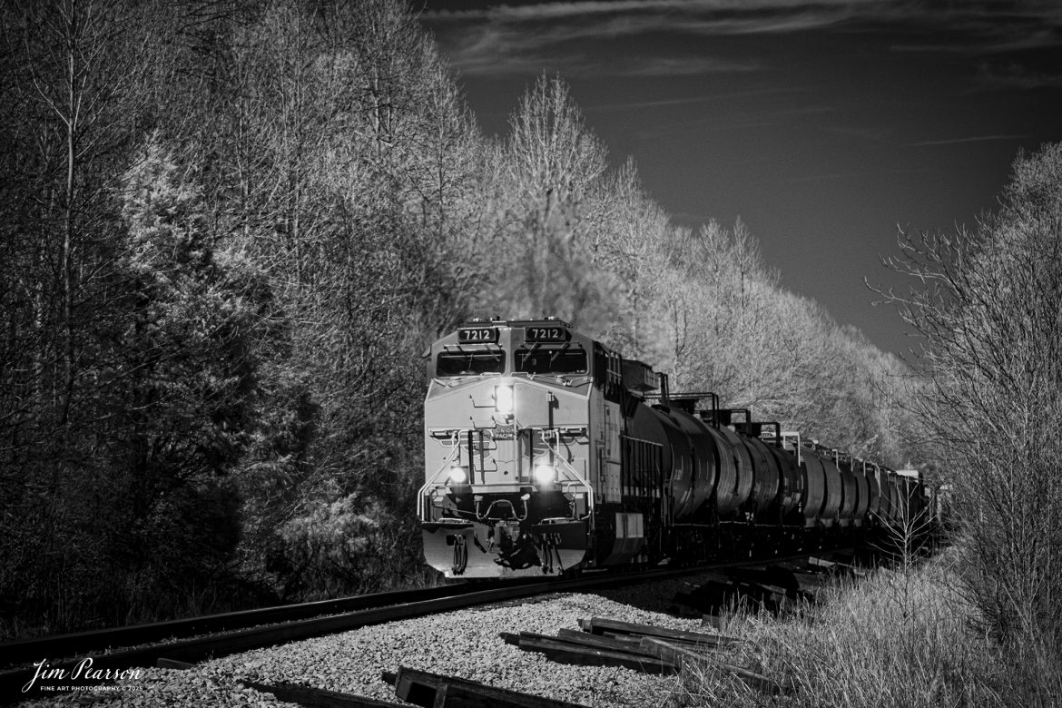 In this week’s Saturday Infrared photo, we catch Union pacific 7212 leading CSX M813 as it heads south out of Mortons Gap, Kentucky, on the CSX Henderson Subdivision, on March 18th, 2025.

Tech Info: Fuji XT-1, RAW, Converted to 720nm B&W IR, Nikon 70-300 @1006mm, f/5, 1/1000, ISO 400.

#trainphotography #railroadphotography #trains #railways #jimpearsonphotography #infraredtrainphotography #infraredphotography #trainphotographer #railroadphotographer #infaredtrainphotography #trending