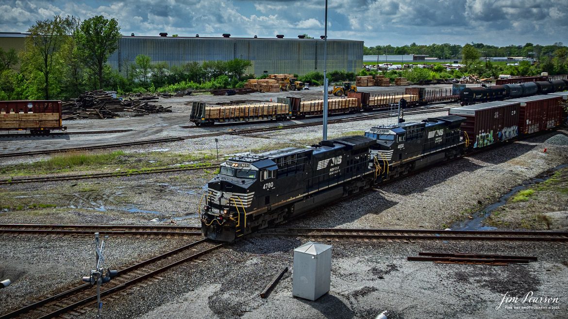 Norfolk Southern 4780 and 4830 lead a mixed freight across the diamond at Mt. Vernon, Illinois as it heads east on the NS Southern East District as they cross over the Union Pacific Mount Vernon Subdivision, on April 25th, 2025.

Tech Info: DJI Mavic 3 Classic Drone, RAW, 24mm, f/2.8, 1/3200, ISO 100.

#railroad #railroads #train, #trains #railway #railway #railtransport #railroadengines #picturesoftrains #picturesofrailways #besttrainphotograph #bestphoto #photographyoftrains #bestsoldpicture #JimPearsonPhotography #trainsfromadrone #norfolksouthern